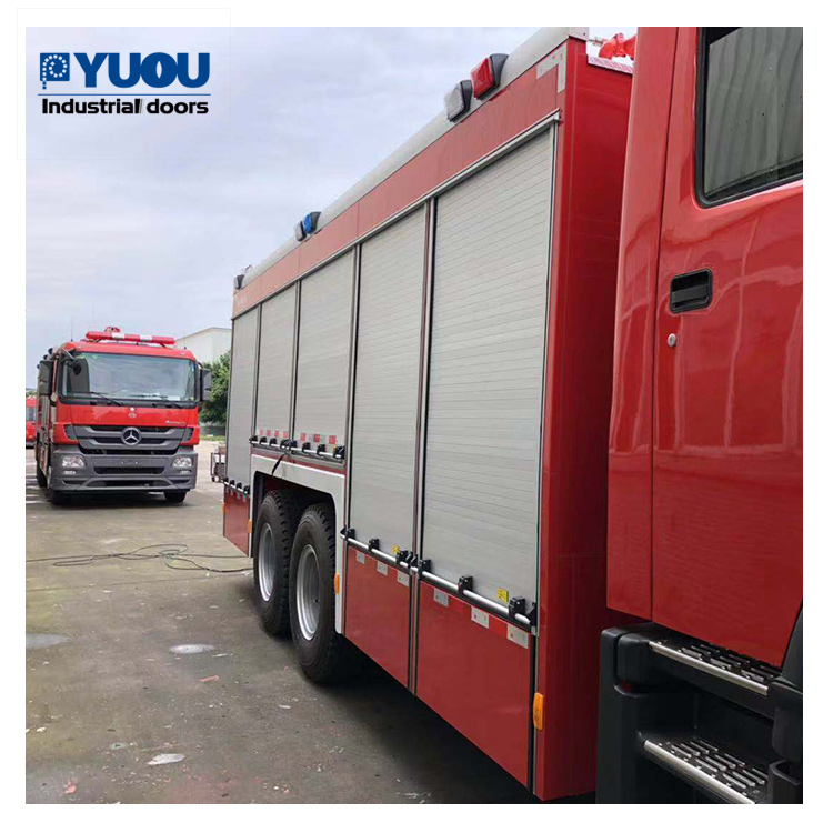 Roller shutter door for truck