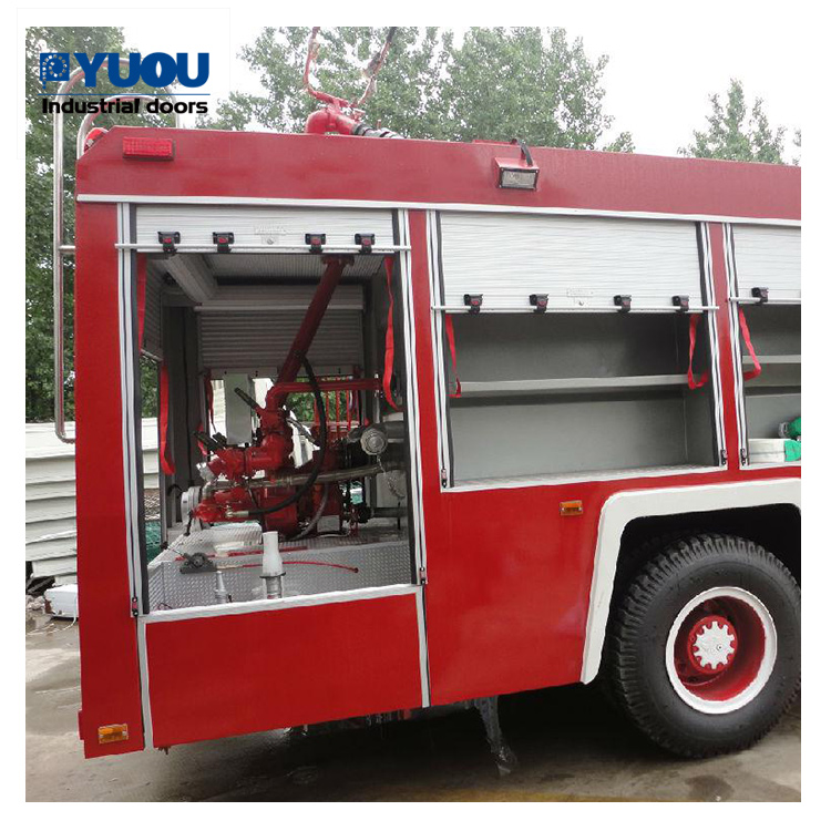 Roller shutter door for truck