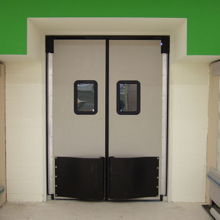 Traffic door